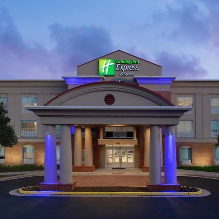 Holiday Inn Express & Suites Alexandria - Fort Belvoir By Ihg Kültér fotó