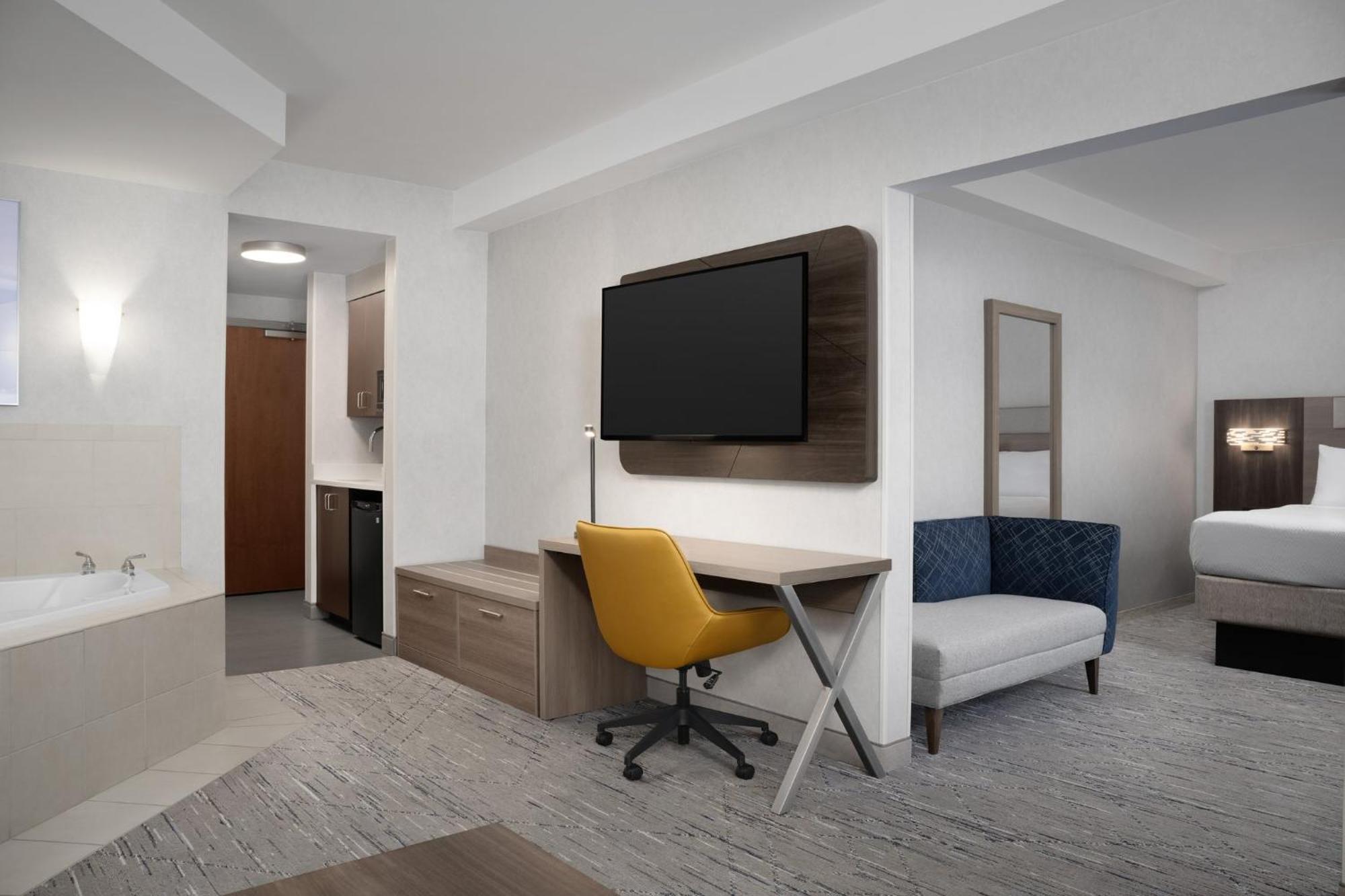 Holiday Inn Express & Suites Alexandria - Fort Belvoir By Ihg Kültér fotó