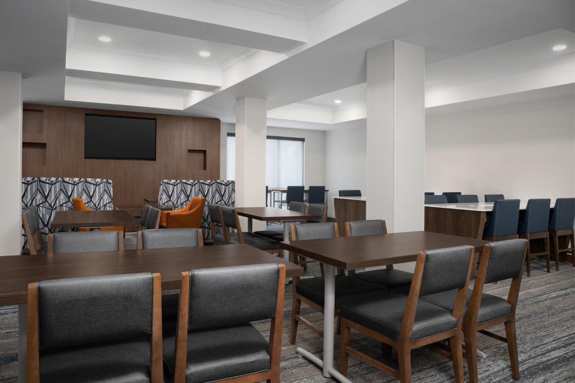 Holiday Inn Express & Suites Alexandria - Fort Belvoir By Ihg Kültér fotó