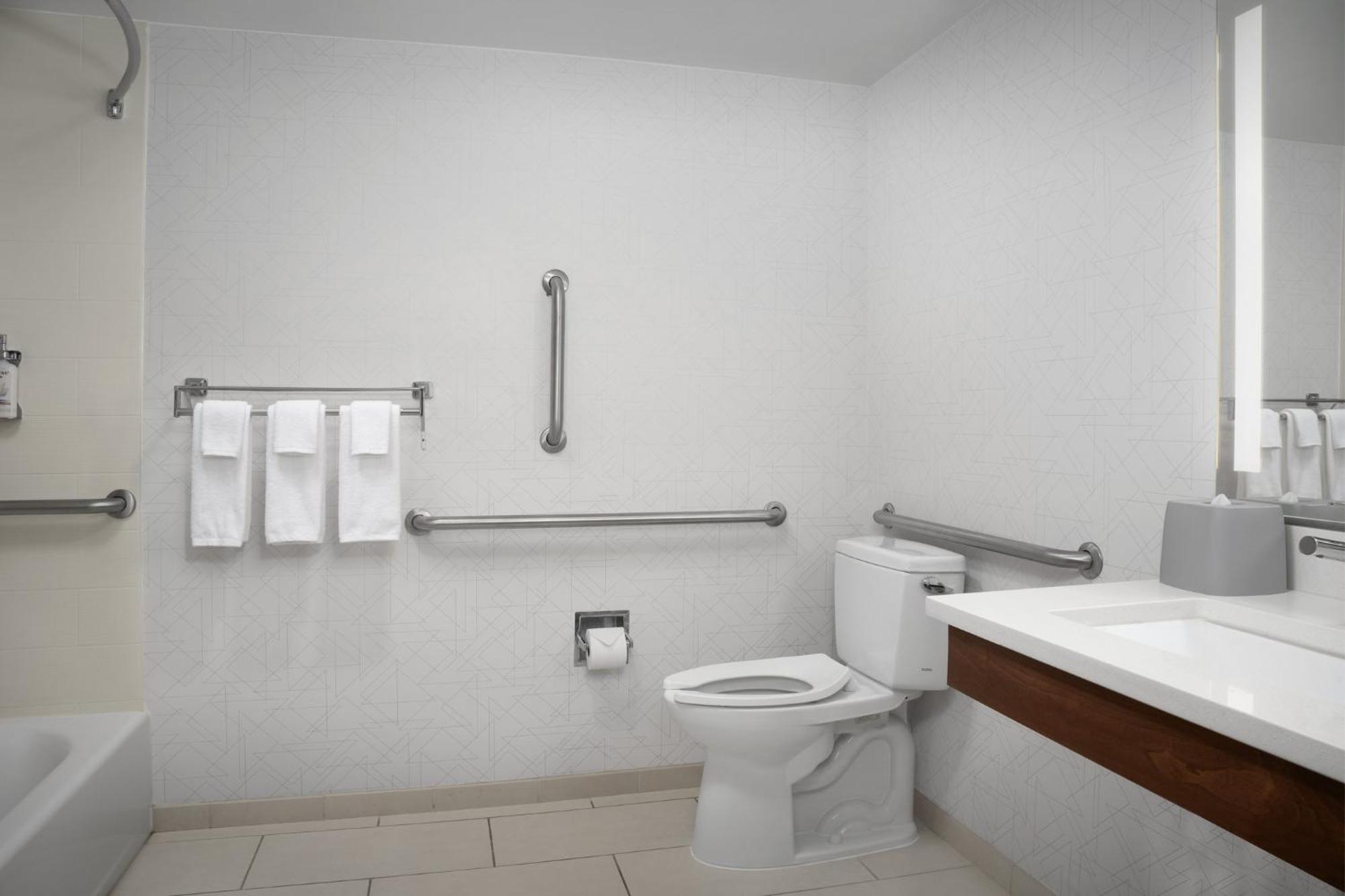 Holiday Inn Express & Suites Alexandria - Fort Belvoir By Ihg Kültér fotó