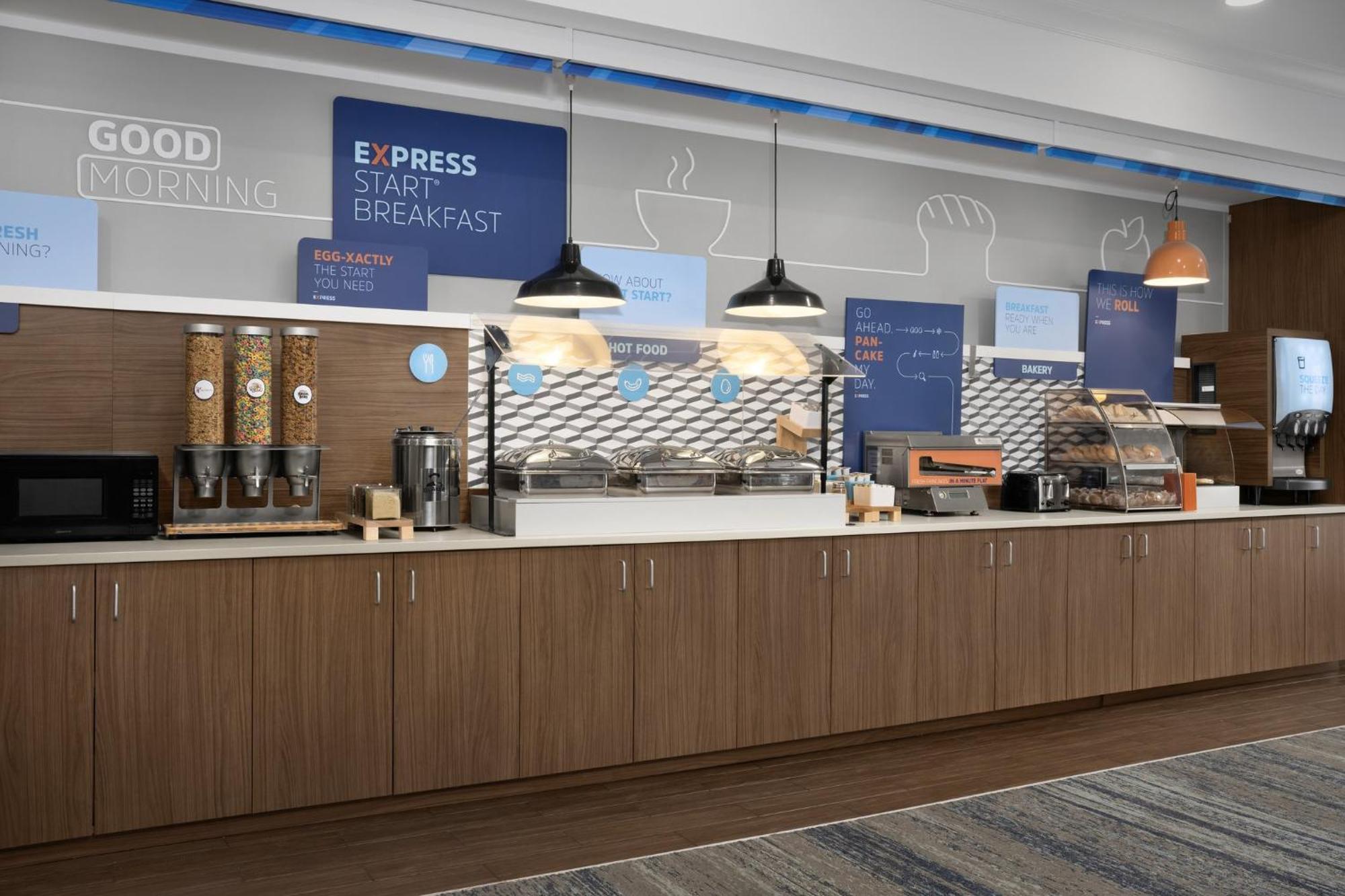 Holiday Inn Express & Suites Alexandria - Fort Belvoir By Ihg Kültér fotó